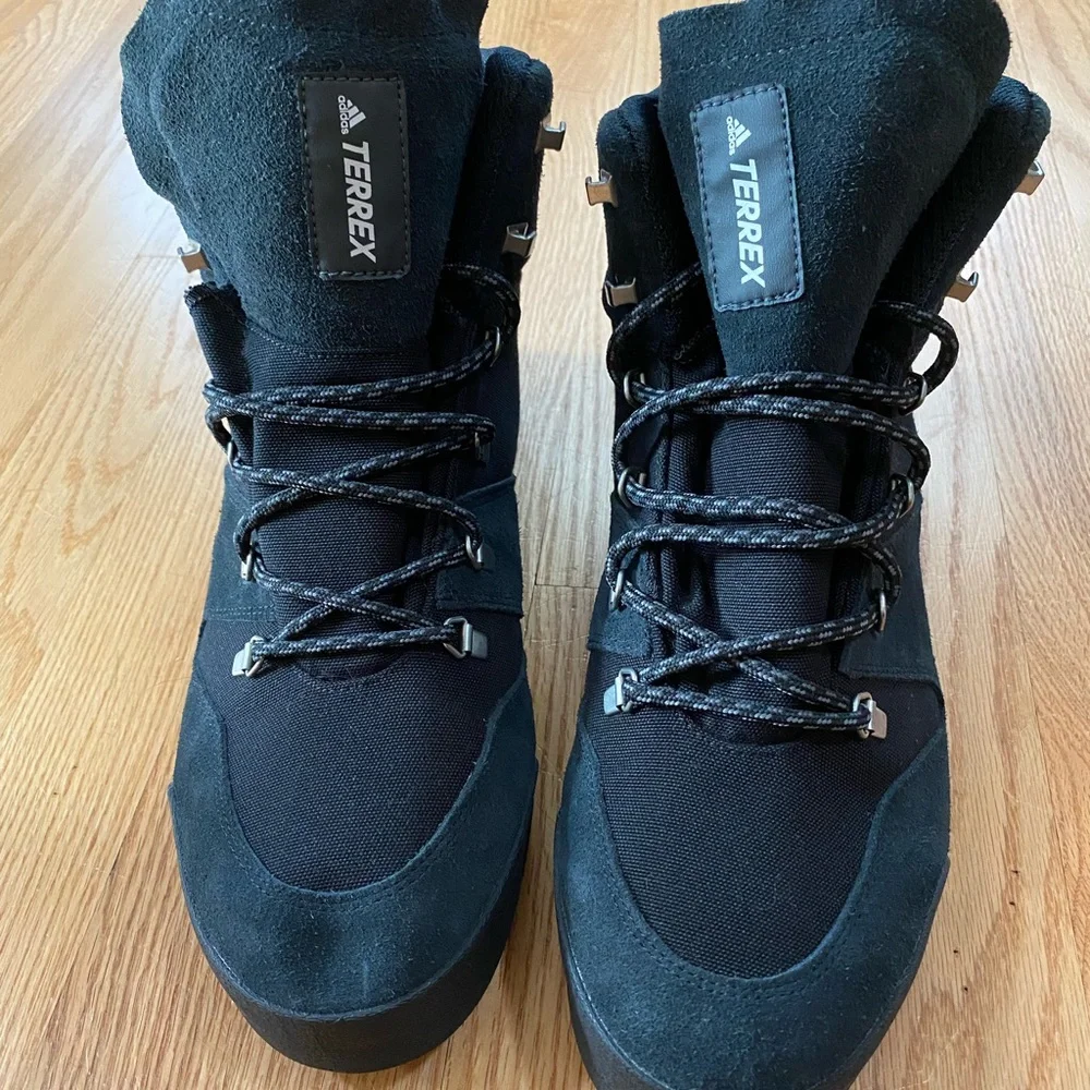 adidas Terrex Snowpitch C.Rdy Boots